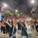 Ο Ολυμπιακός στον τελικό του Europa Conference League: Έξαλλοι πανηγυρισμοί στην Πάτρα για τον θρίαμβο της ομάδας με 2-0 επί της Άστον Βίλα (ΦΩΤΟ)