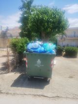 Πρόβλημα με τα σκουπίδια στα Σαγέικα