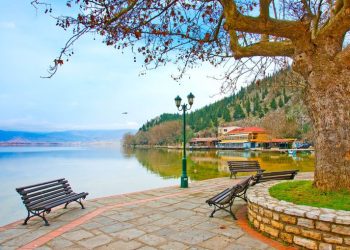 Στην όμορφη Καστοριά με τα Κέντρα Ξένων Γλωσσών Νικολίτσα Σαγιά