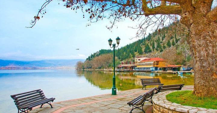 Στην όμορφη Καστοριά με τα Κέντρα Ξένων Γλωσσών Νικολίτσα Σαγιά