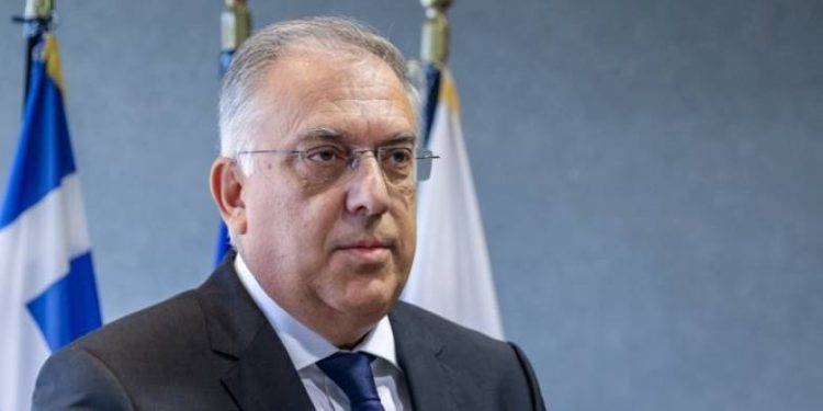 Στην Πάτρα ο Τάκης Θεοδωρικάκος για την εκδήλωση με θέμα την κακοποίηση παιδιών