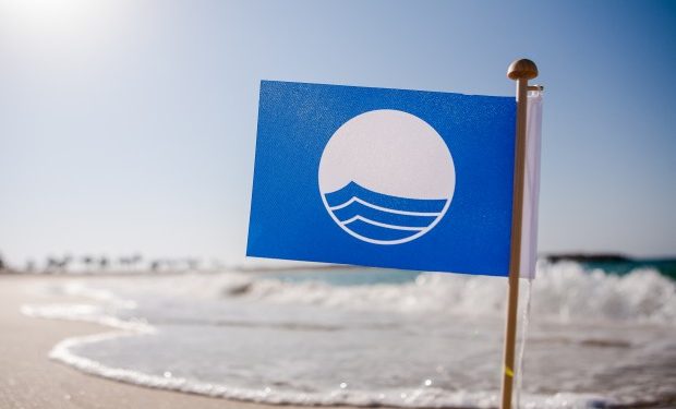 Γαλάζιες σημαίες 2024: Μόνο δύο στην Αχαΐα σε Λακκόπετρα και Καλογριά – Δείτε τη λίστα σε όλη τη χώρα