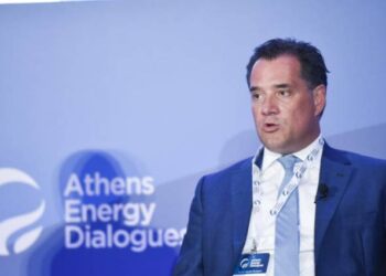 Ιατρικές ειδικότητες: Αποσύρει ο Γεωργιάδης την επίμαχη απόφαση