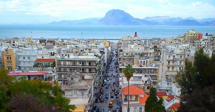Απίστευτος Αλέκος: Ηθελέστα και παθέστα συμπολίτες!