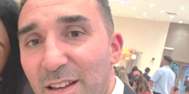 Φωτιά στην Πάτρα: Αυτός είναι ο αστυνομικός – ήρωας Δημήτρης Χριστοδουλόπουλος – “Πλημμύρισε” το διαδίκτυο από χιλιάδες μπράβο!
