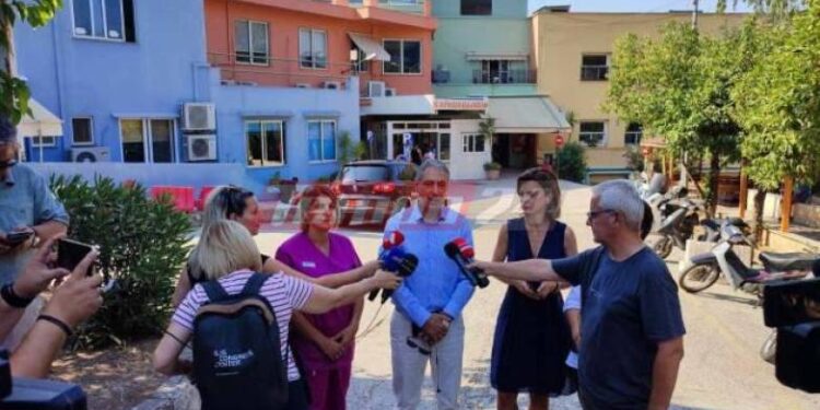 Φωτιά στην Πάτρα: Επαναλειτουργεί το Καραμανδάνειο – Οι ζημιές στο εφημερείο θα αποκατασταθούν από τον εργολάβο των χειρουργείων – ΒΙΝΤΕΟ – ΦΩΤΟ