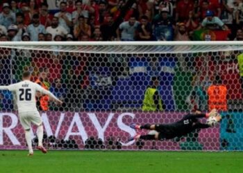 Στα πέναλτι λυτρώθηκε η Πορτογαλία, (3-0) την Σλοβενία
