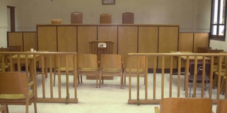 Φυλάκιση σε 38χρονο που διατηρούσε δεσμό με 14χρονη στην Πάτρα