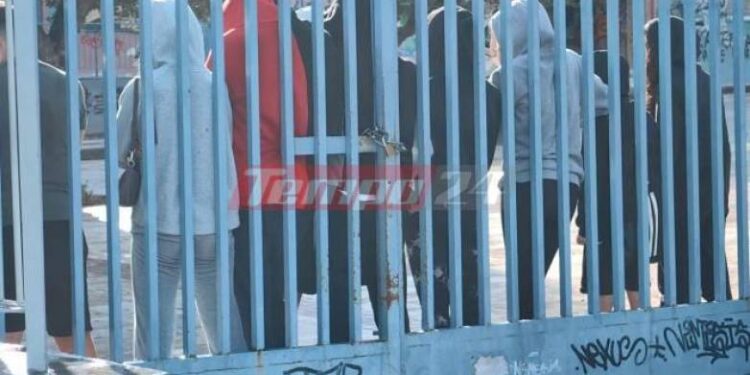 Πάτρα: Πώς έγινε το περιστατικό με τον πατέρα που ξυλοκόπησε Γυμνασιάρχη