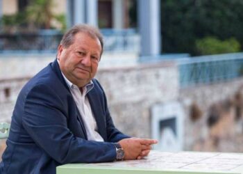 Σοβαρό πρόβλημα υγείας για τον Δήμαρχο Αιγιάλειας Δημήτρη Καλογερόπουλο – Αποχωρεί από καθήκοντά του προς το παρόν