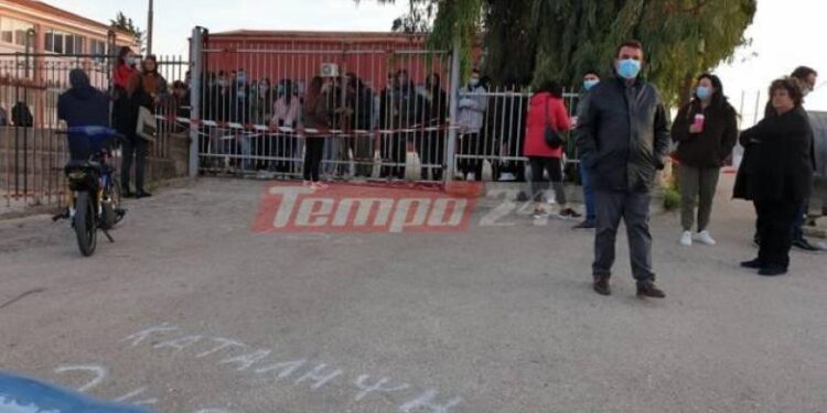 Αχαΐα: Μαθητές και γονείς καταλαμβάνουν από σήμερα το Λύκειο Λουσικών – Κινητοποίηση στα Βραχνέϊκα