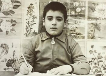 Πολιτικός από χωριό της Δυτικής Αχαΐας ο μπόμπιρας της φωτογραφίας!