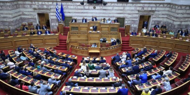 Βουλή: Υπερψηφίστηκε το ν/σ για το «Ψηφιακό Τέλος Συναλλαγών»