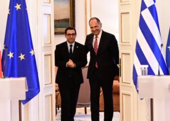 Συνάντηση Γεραπετρίτη με τον Γάλλο ομόλογό του: Στο επίκεντρο η «στροφή» της Γερμανίας στο μεταναστευτικό και οι επιπτώσεις