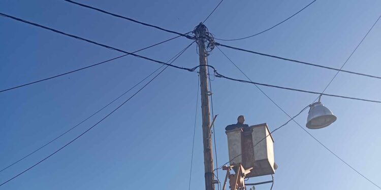 Αρμόδιος για τον Ηλεκτροφωτισμό ο Κώστας Ταπεινός μετά την παραίτηση του Τάσου Βερρόπουλου – Οι εργασίες γίνονται πλέον αδιάλειπτα σε όλες τις δημοτικές ενότητες