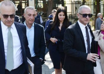 Όλγα Κεφαλογιάννη: Ζητά την αποκλειστική επιμέλεια των παιδιών της