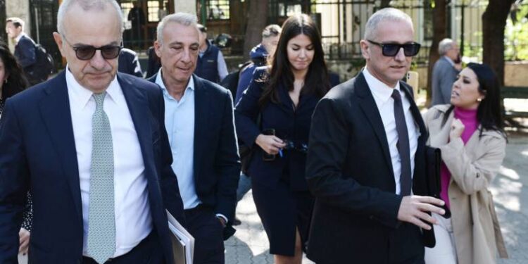 Όλγα Κεφαλογιάννη: Ζητά την αποκλειστική επιμέλεια των παιδιών της