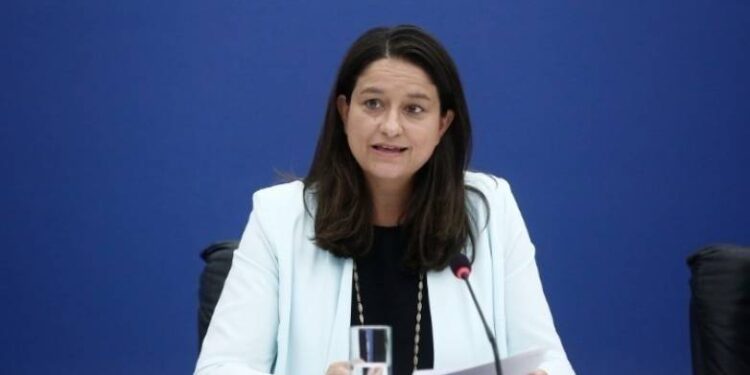 Κεραμέως: Για πρώτη φορά η ανεργία τα τελευταία 15 χρόνια, έχει υποχωρήσει σε μονοψήφιο αριθμό