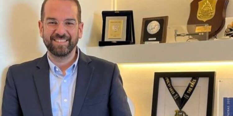 Νεκτάριος Φαρμάκης: Δεν σταμάτησε να δέχεται ευχές