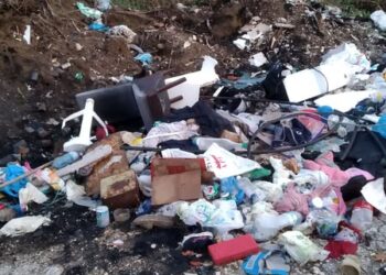 Φωτιά σε ανεξέλεγκτη χωματερή… Καταγγελία στον Κάτω Αλισσό για αδιαφορία από τη δημοτική αρχή