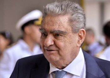 Πέθανε ο Βαρδής Βαρδινογιάννης