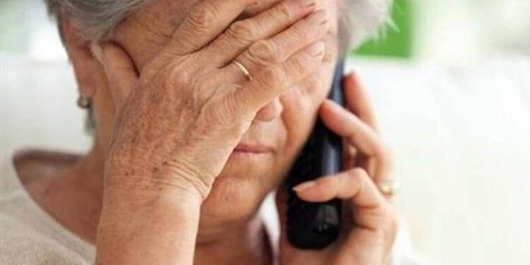 Απάτη: Της ζήτησαν 12.000 ευρώ για «το χειρουργείο της κόρης της»