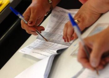 Ξεκίνησε η εκκαθάριση των εκλογικών καταλόγων – Ποιοι διαγράφονται