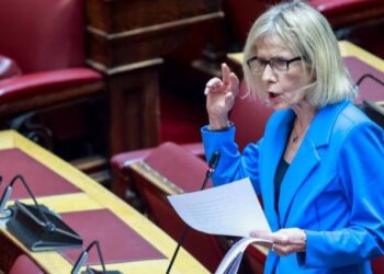 Ανατροπή στο πολιτικό σκηνικό – Γιώτα Πούλου: “Τη Δευτέρα θα ανεξαρτητοποιηθώ” – Ο ΣΥΡΙΖΑ χάνει τη θέση της αξιωματικής αντιπολίτευσης!