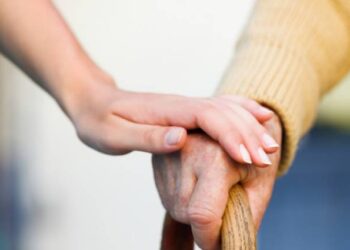 Ζητείται οικιακή βοηθός στο Καγκάδι Αχαΐας