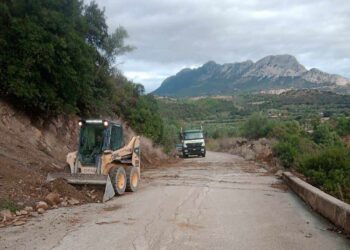 Αποκατάσταση κατολισθήσεων σε Πόρτες και Αλισσό