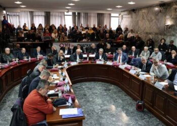 Απόδοση στους δήμους ποσοστού 60% του τέλους Ανθεκτικότητας για την κλιματική κρίση ζητά η ΚΕΔΕ