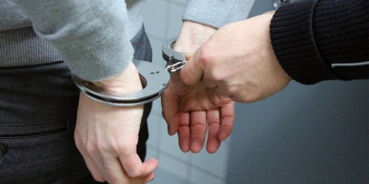 Αχαΐα: Στα χέρια της ΕΛ.ΑΣ απατεώνας που έγινε “πονοκέφαλος” για επαγγελματίες