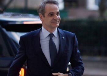 Μειώνονται οι προμήθειες των τραπεζών ακόμα και για τα μικρά ποσά – Τα μέτρα που θα ανακοινώσει ο Μητσοτάκης