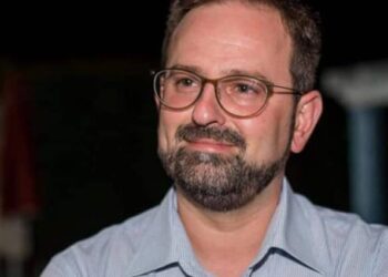 Τρεις μπράβοι από την Πάτρα “την έστησαν” και εκβίαζαν τον αντιπεριφερειάρχη Ηλείας