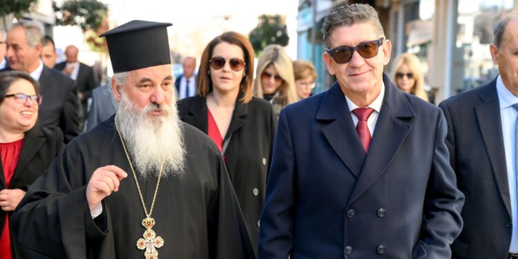 Δυτική Αχαΐα: Πρωτοχρονικά με ευχές στον δήμο