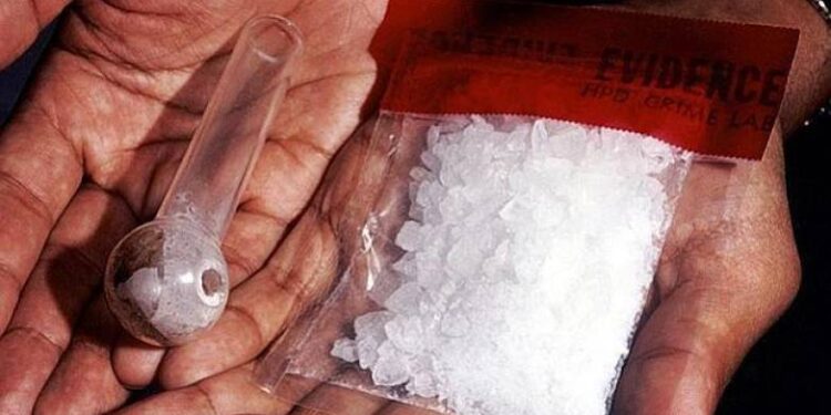 Πάτρα: Εντοπίστηκε για πρώτη φορά άγνωστη και επικίνδυνη χημική ουσία από τη Δίωξη – Το… “γρήγορο” της πιάτσας!