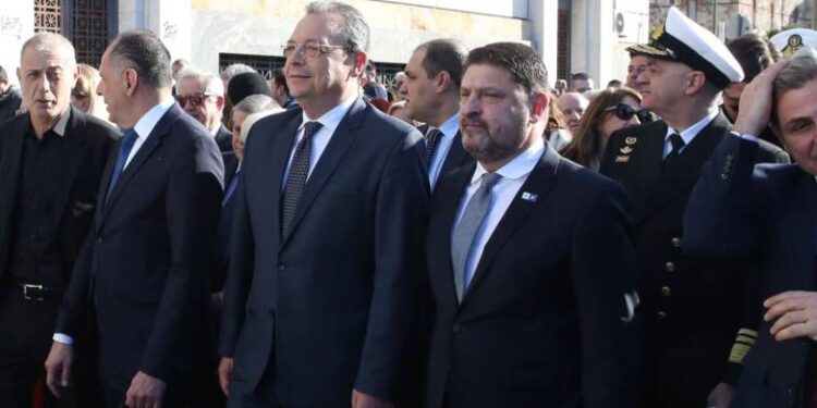 Εορτασμός των Θεοφανίων: Τα μηνύματα από την πολιτική και πολιτειακή ηγεσία