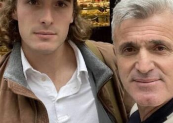 Τσιτσιπάς για λήξη συνεργασίας με τον πατέρα του: Πιστεύω πως είναι ακόμα πληγωμένος