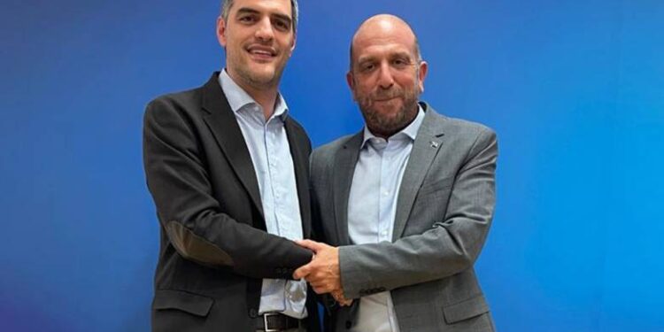 Συνάντηση του Αχαιού Ανδρέα Τσώκου με τον Γενικό Γραμματέα Μεταναστευτικής Πολιτικής Μάνο Λογοθέτη