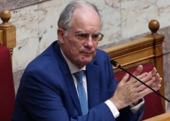 Η απάντηση Τασούλα στο ΠΑΣΟΚ για χρηματοδοτήσεις της Βουλής
