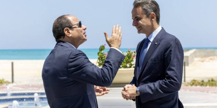 Στο Κάιρο για την τριμερή Αιγύπτου – Ελλάδας- Κύπρου ο Κυριάκος Μητσοτάκης
