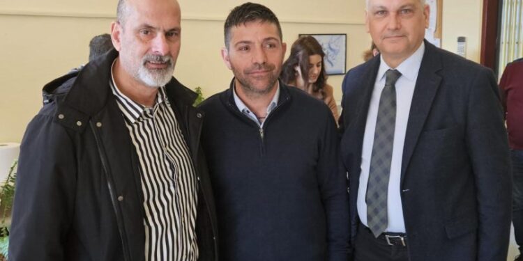 Μπονάνος – Ζαΐμης: Αυτόματος Εξωτερικός Απινιδωτής στα Λουσικά