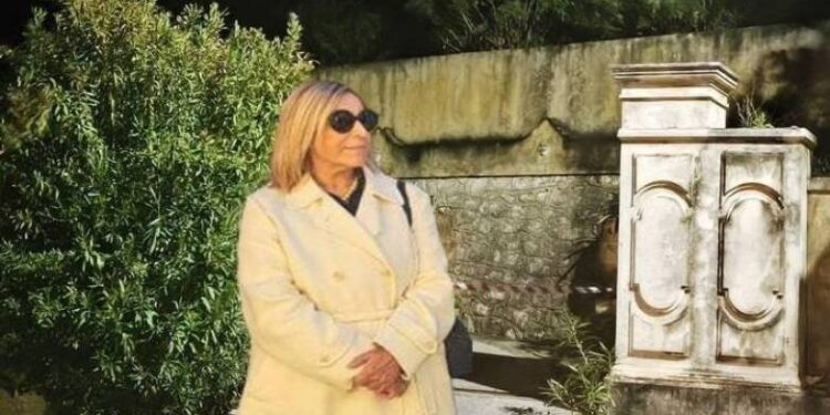 Ζάκυνθος: Ληστεία που «στράβωσε» πίσω από τη δολοφονία της 69χρονης συμβολαιογράφου – Οι κάμερες «συνέλαβαν» τον δράστη