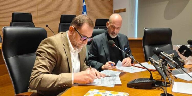 Η Περιφέρειας Δυτικής Ελλάδος υπέγραψε μνημόνιο συνεργασίας με το Πανεπιστήμιο Λευκωσίας