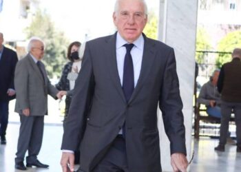 Γιάννος Παπαντωνίου: Δύσκολες ώρες για τον πρώην υπουργό – Καθηλωμένος σε αναπηρική καρέκλα