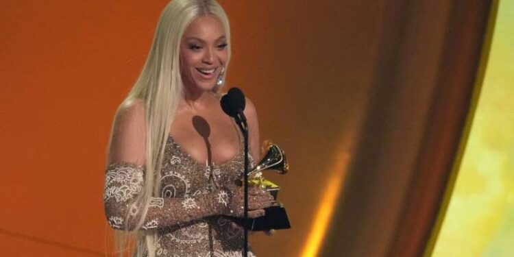 Grammy 2025: Έγραψε ιστορία η Beyonce – Σάρωσε ο Kendrick Lamar