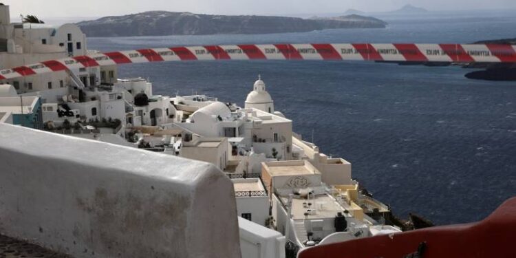 Σεισμός 5,1 Ρίχτερ ανάμεσα στην Σαντορίνη και την Αμοργό – Έγινε αισθητός στην Αθήνα