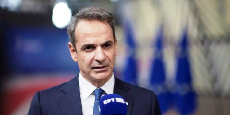 Μητσοτάκης για σεισμική δραστηριότητα στη Σαντορίνη: «Έχουμε να αντιμετωπίσουμε ένα έντονο φαινόμενο – Οι νησιώτες να είναι ψύχραιμοι»