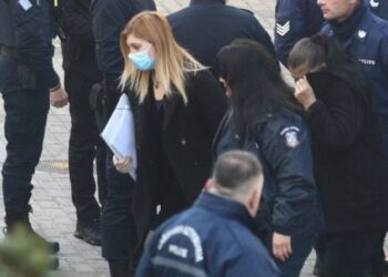 Δις ισόβια στην Ρούλα Πισπιρίγκου για τους θανάτους Μαλένας και Ίριδας – Η αντίδρασή της στο άκουσμα της απόφασης
