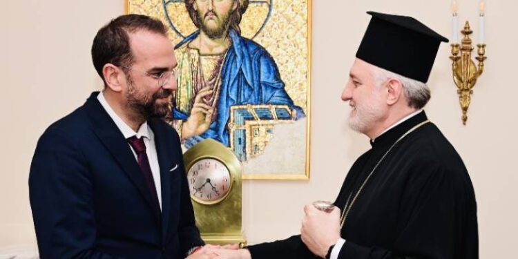 Ο Ν. Φαρμάκης στη Ν. Υόρκη: Επαφές με την ομογένεια και πρόσκληση για τον εορτασμό των 200 ετών από την Έξοδο του Μεσολογγίου, το 2026-ΦΩΤΟ
